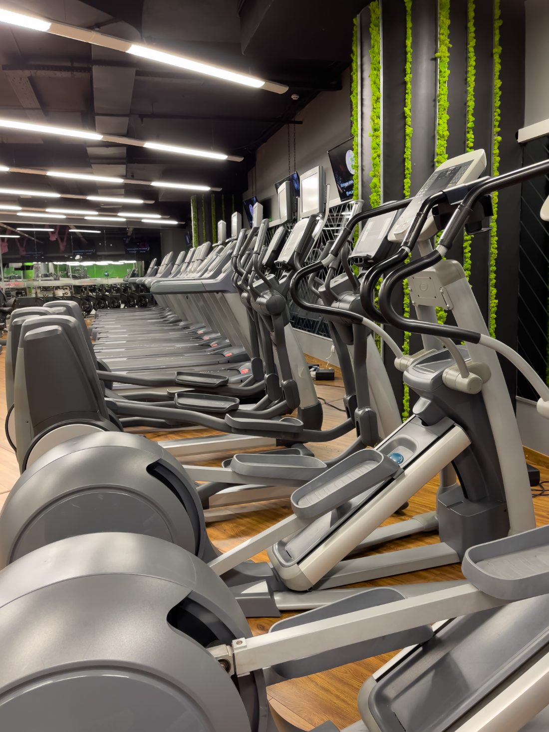 Commercial cardio equipment